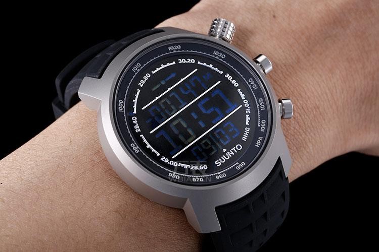 颂拓suunto terra 山雄系列智能男表